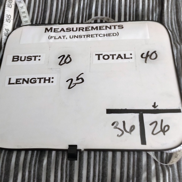 Peck & Peck Silver Striped Top EUC L - Picture 4 of 4